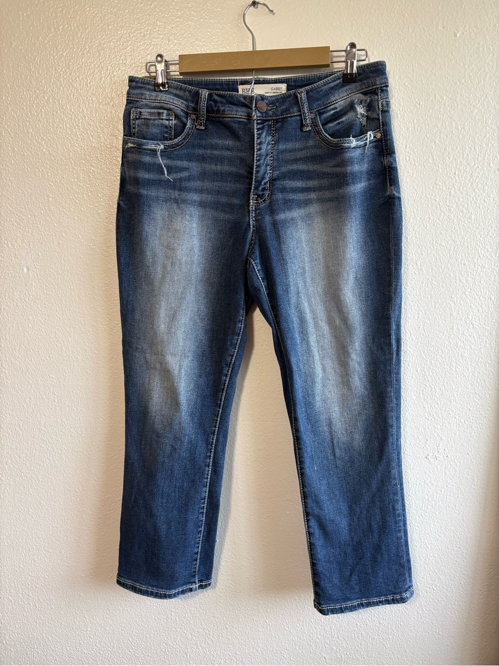BKE Gabby Jeans Size 29 Curvy Fit Original Rise Cropped Western Denim